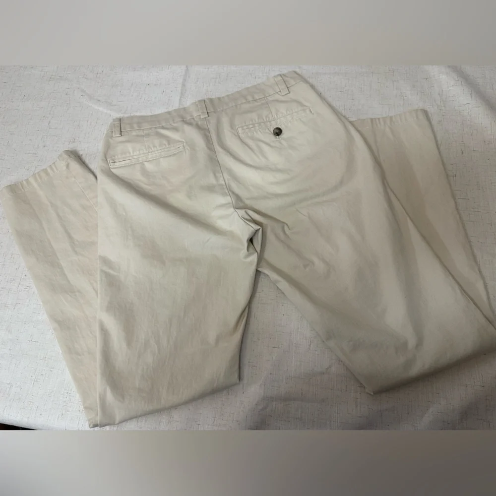 Vineyard Vines Tan Chinos with Blue Details